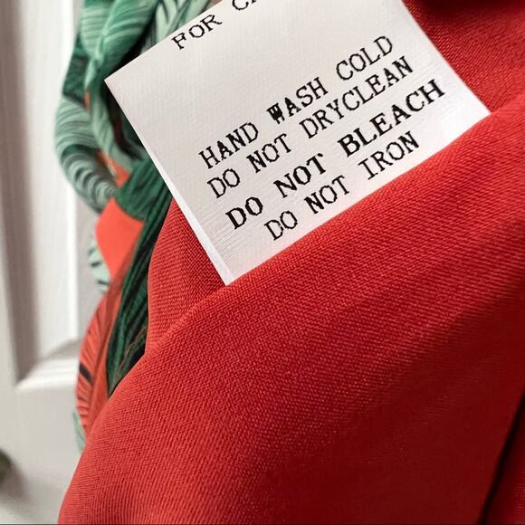 Davi & Dani Tropical Print Off Shoulder Lined Dress With Side Pockets Size S - Picture 9 of 9